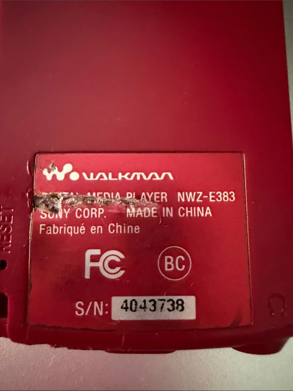 Sony Walkman NWZ-E384 Red MP3 Player - For Parts/Repair Only